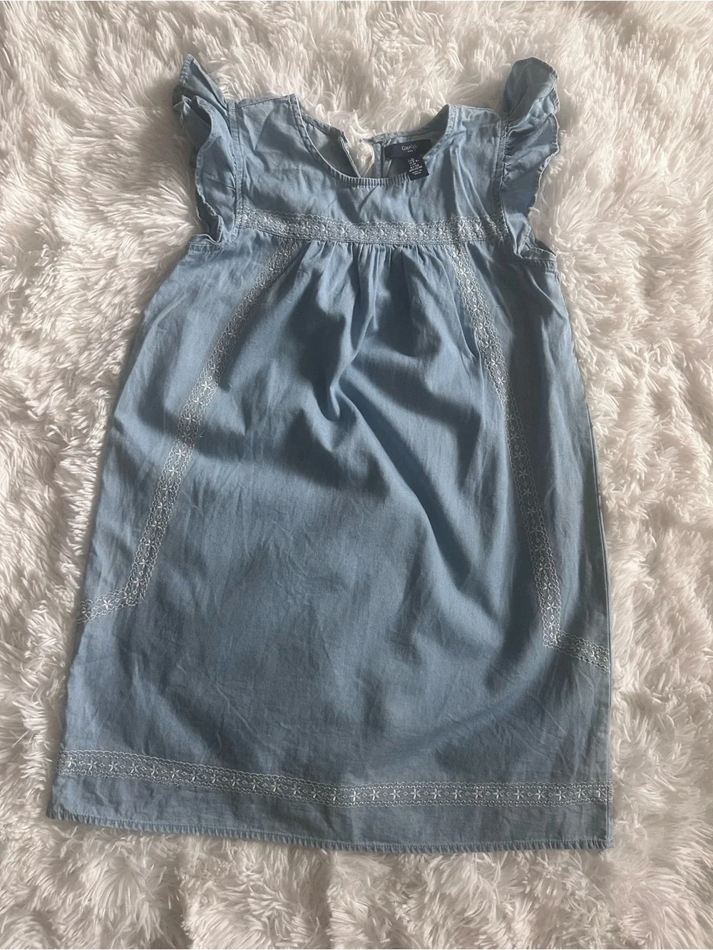 Used Gap Kids Light Blue Embroidered Chambray Girls' Dress size M